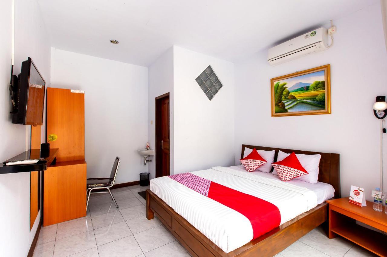 Oyo 569 Cigadung Guest House Syariah Bandung Exteriér fotografie