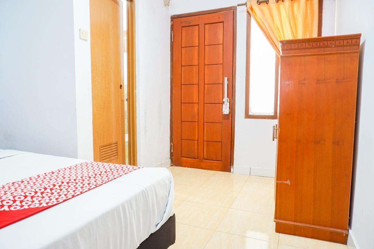 Oyo 569 Cigadung Guest House Syariah Bandung Exteriér fotografie