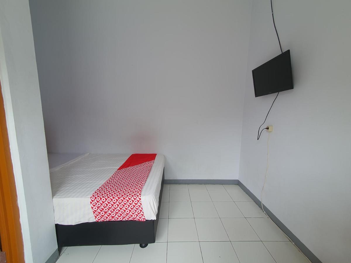 Oyo 569 Cigadung Guest House Syariah Bandung Exteriér fotografie