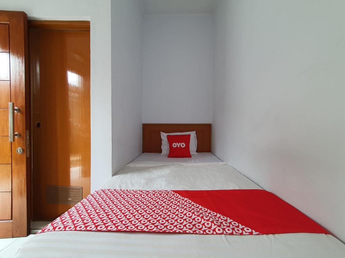 Oyo 569 Cigadung Guest House Syariah Bandung Exteriér fotografie