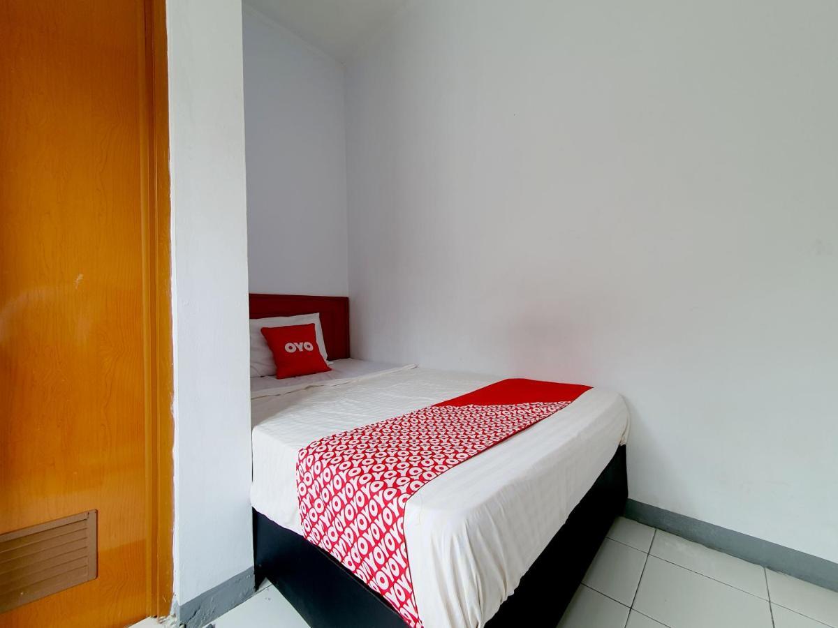 Oyo 569 Cigadung Guest House Syariah Bandung Exteriér fotografie